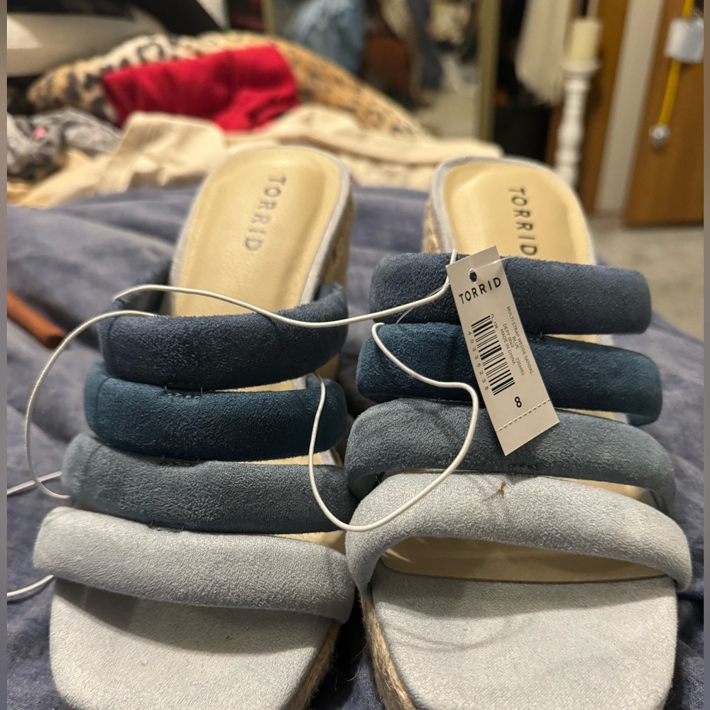 Torrid size 8, wedge, different shades of blue, very soft, straps, wedge